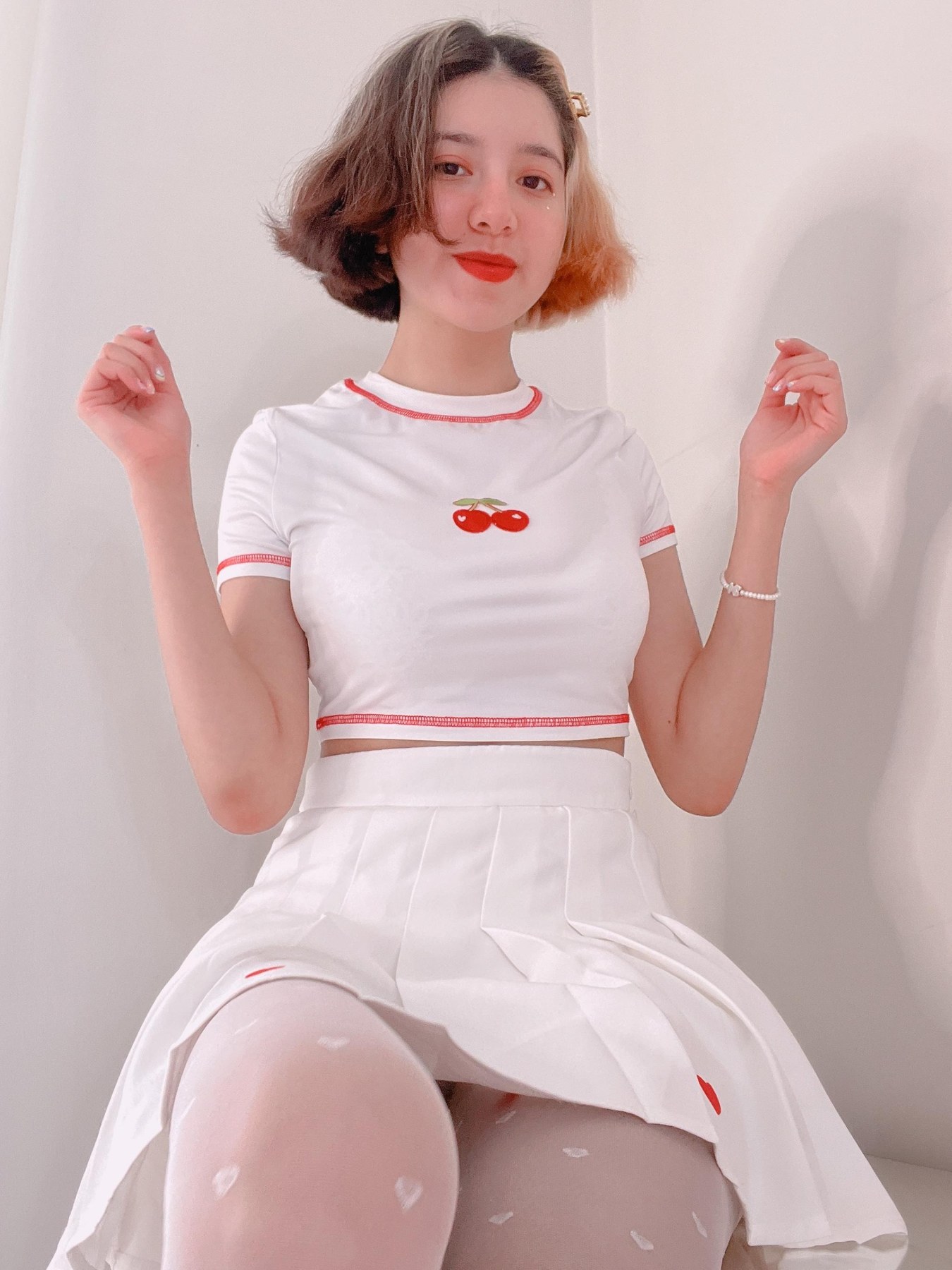 cherrycute666, photograph published on her own streaming profile