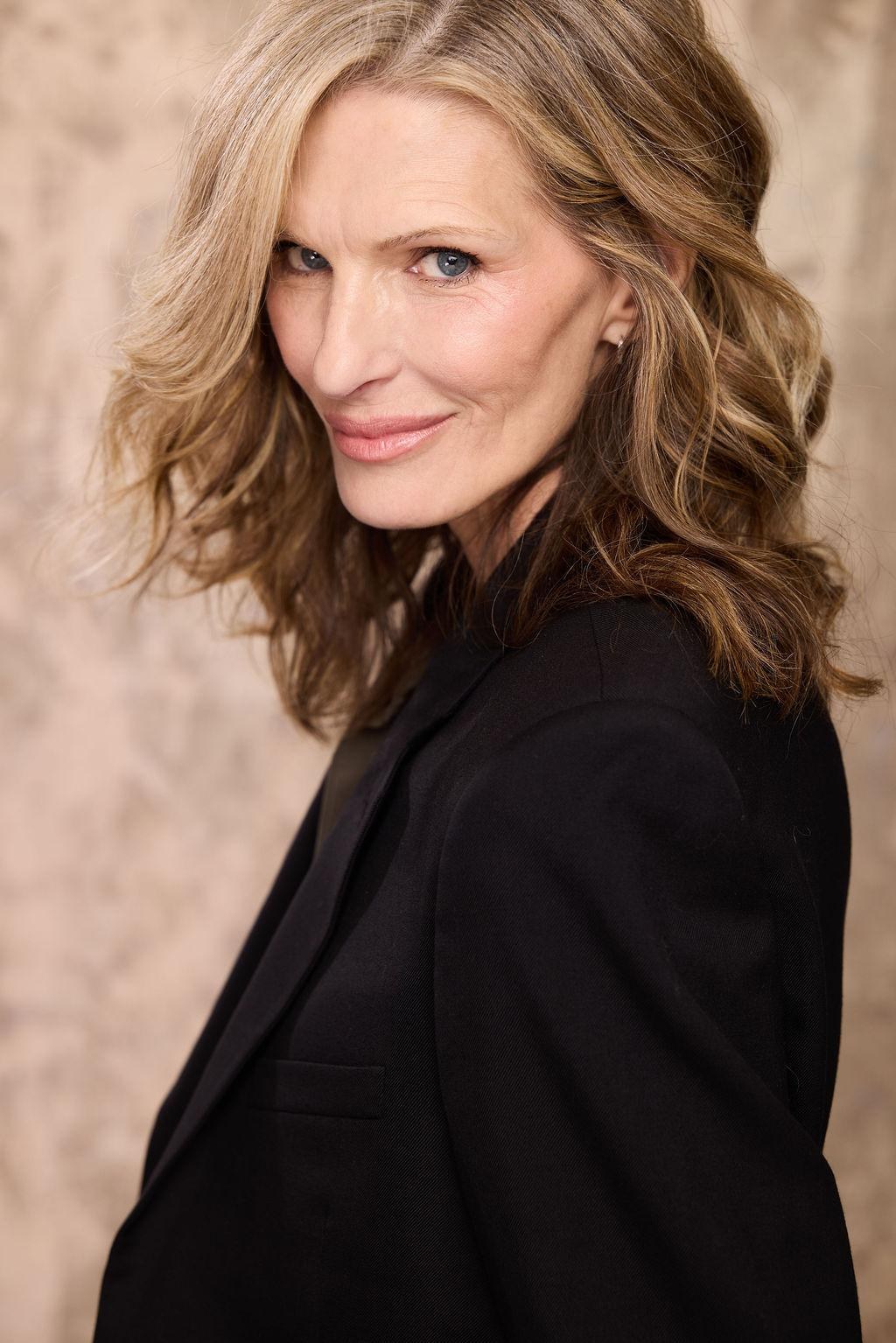 Holly Sampson portrait photograph