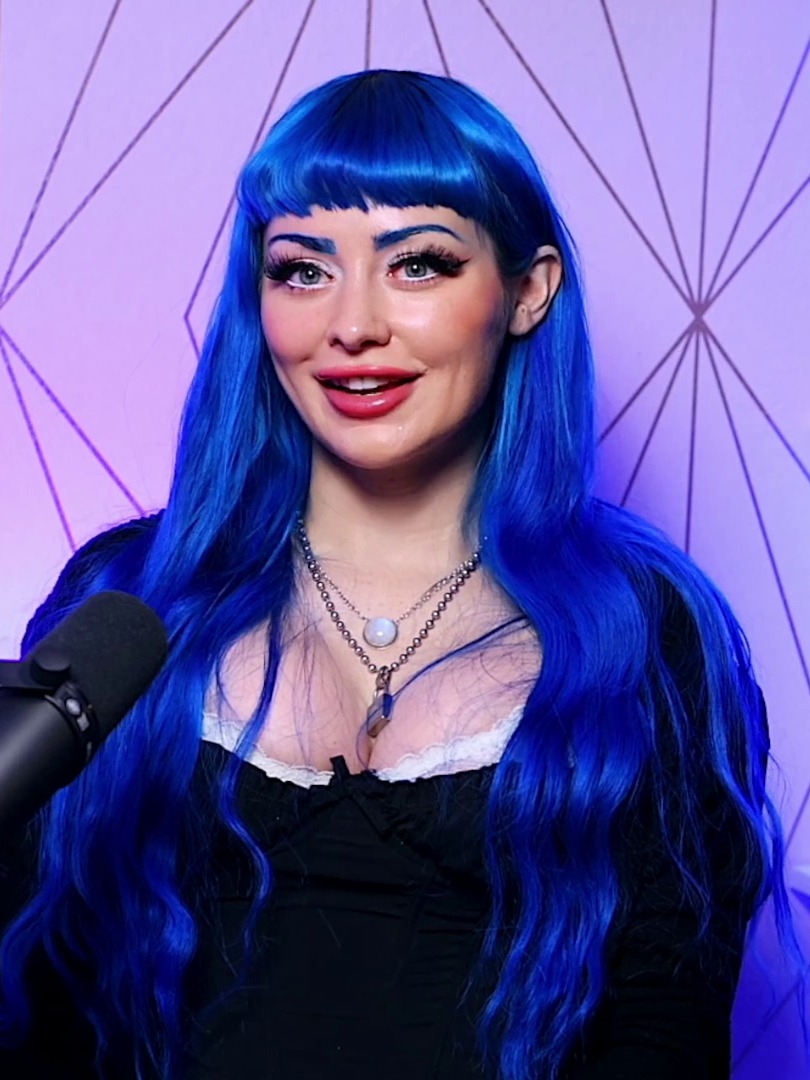 Jewelz Blu, German performer, writer & creator