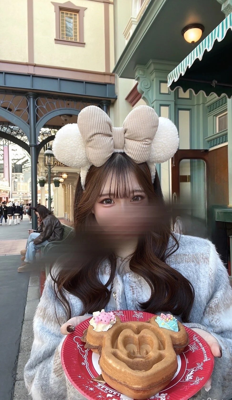 love-mirei-love, photograph published on her own streaming profile