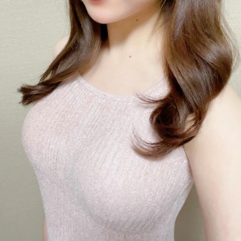 minami, profile portrait published on her own streaming profile