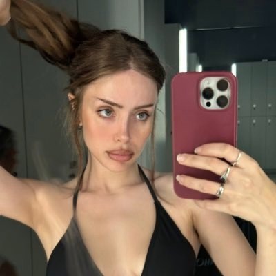 Naomi Woods, American actress, adult performer & creator