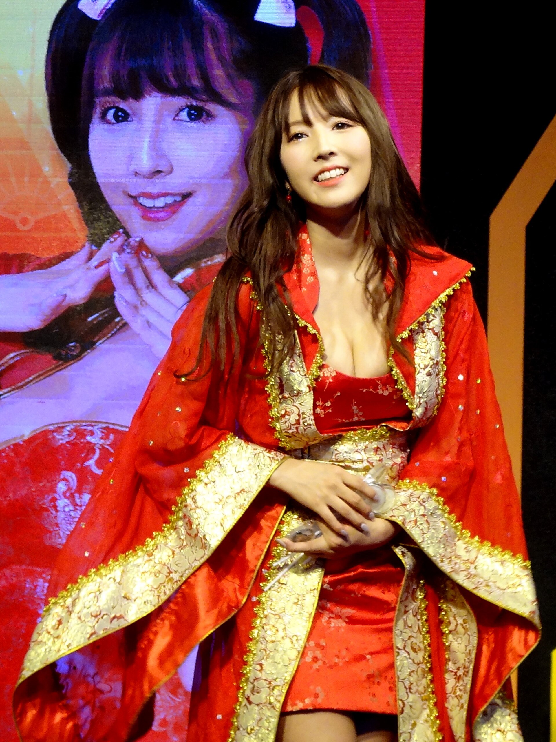 Yua Mikami, Japanese entertainer, entrepreneur and former adult performer